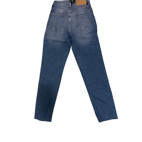 H&M Divided jeans 2 mom jeans - Picture 2 of 4